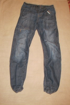 Узкие резаные джинсы на резинках Denim cO Cuff leg.. Англия. 30/32