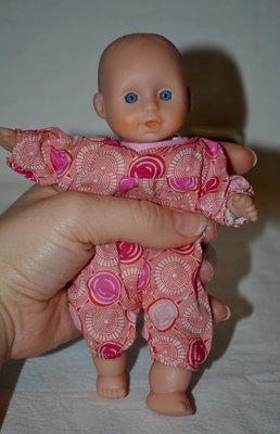 Фирменный очаровательный пупс кукла куколка в костюмчике редкая penelope peapod