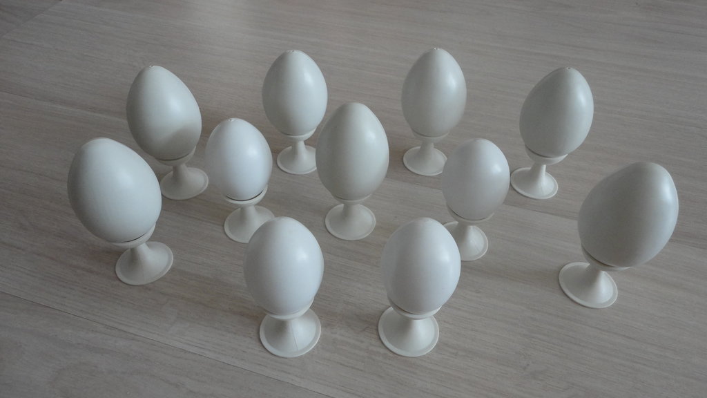 Пластиковые яйца купить. Подставка для яиц пластиковая. Яйцо пластиковое заготовка. Пластиковые яйца. Пластмассовые заготовки.