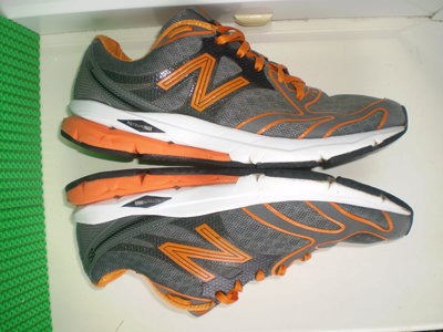 new balance 851 running shoes