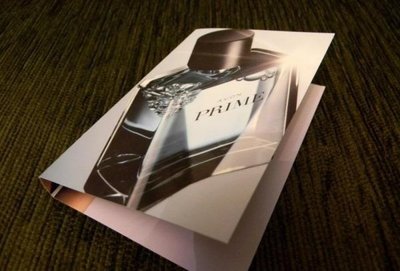 Зразок Avon Prime для чоловіків з листівкою