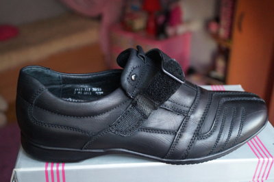Туфли для мальчика, новые, черные, размеры 35 36, 37, 38