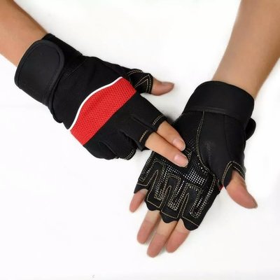 Спортивные перчатки 2