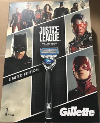 Подарочный набор Gillette Fusion ProShield Justice League edition