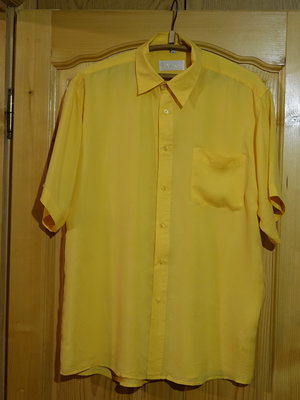Красивая желтая шелковая рубашка с коротким рукавом Lamberto Италия M.