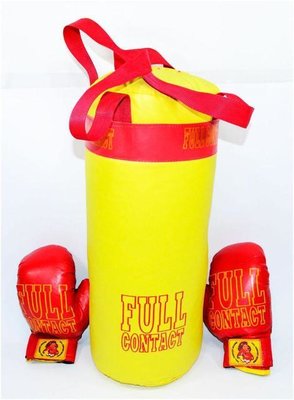 Боксерский набор «Full» Большой желтого цвета. В комплект входит груша и две боксерские перчатки