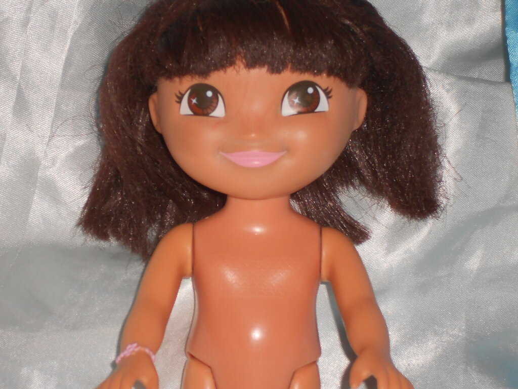 Продам шикарную виниловую куклу Дору Dora Mattel США оригинал,клеймо.8 Dora The E...
