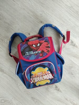 Школьный рюкзак,рюкзачок для школьников.