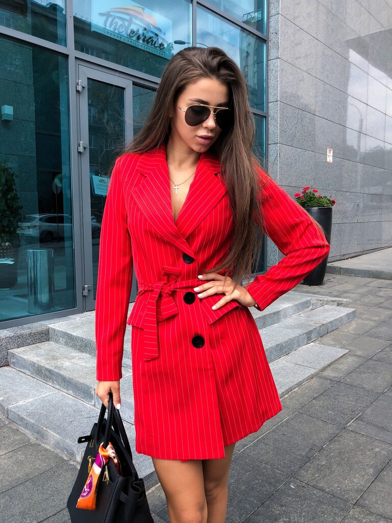 Пиджак под красное платье