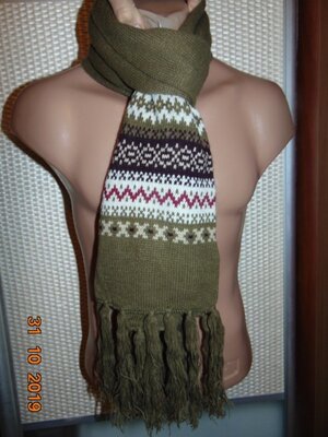 Новий стильний фирменний шарфик шарф .хаки.Германия C&A.унисекс с-м-л-хл .