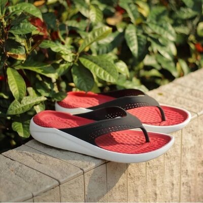 Вьетнамки шлёнки крокс Crocs LiteRide Flip black red white