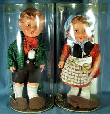Коллекционная кукла - винтажная пара от M.I. Hummel Goebel - 30 см.