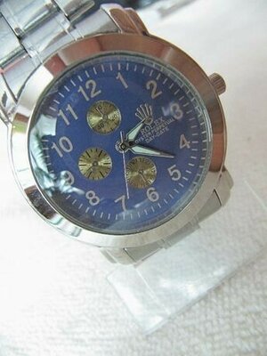 Часы под Rolex, в коллекцию,2005 года,новые,кварцевые