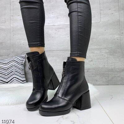 Женские черные натуральные замшевые ботинки на широком каблуке под обтяжку на молнии Зима Деми