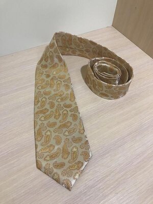 Мужской галстук Hugo Boss Хьюго Босс идеал оригинал золотистый