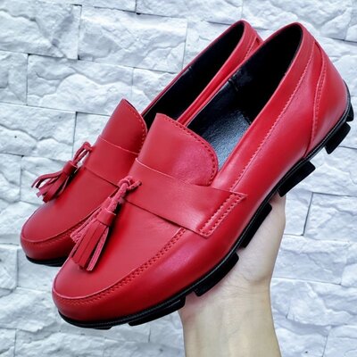 Женские красные натуральные кожаные туфли лоферы из натуральной кожи натуральная кожа с кисточками