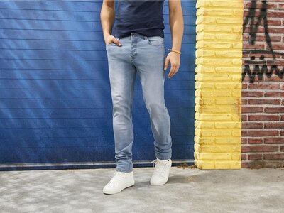 Классные мужские голубые джинсы Slim Fit от Livergy Германия