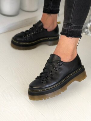 Женские чёрные натуральные кожаные туфли Мартинс на шнурках из натуральной кожи натуральная кожа