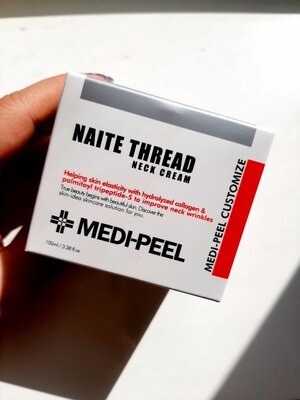 MEDI-PEEL Naite Thread Neck Cream Підтягуючий крем для шиї з пептидним комплексом