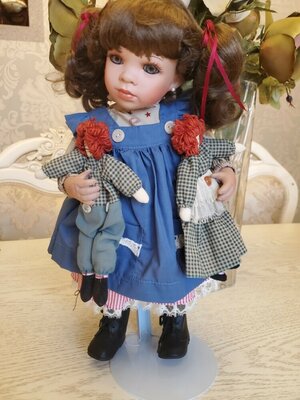 Скидка фарфоровая коллекционная кукла от Линды Стилл Linda Steele Анабель