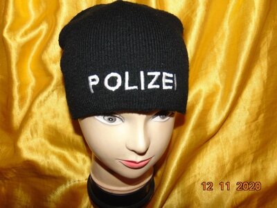 Стильная фирменная зимняя шапка шапочка Head. Police.с-м-л.унисекс