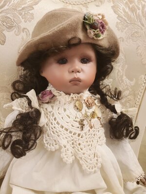 Скидка фарфоровая коллекционная кукла от Линды Linda Valentino Michael