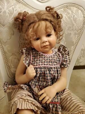 фарфоровая коллекционная кукла от Моники Левениг Levenig