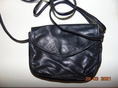 Кожаная стильная сумочка сумка Италия Genuine.