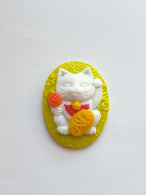 Камея ручной работы из полимерной глины, манэки-нэко денежный кот большая