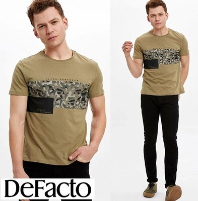 Мужская футболка Defacto / Дефакто цвета хаки с камуфляжным принтом