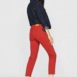 Красные плотные коттоновые укороченные джинсы на высокой посадке stradivarius