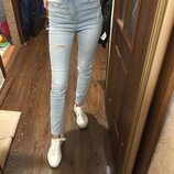 Крутые светлые джинсы stradivarius jeans super high waist
