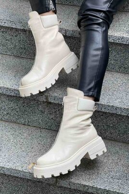 Женские зимние молочные бежевые натуральные кожаные ботинки на массивной подошве молнии спереди из
