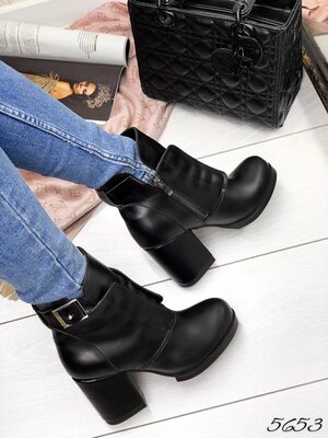 Женские натуральные кожаные чёрные демисезонные ботинки ботильоны на устойчивом каблуке