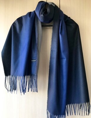 Двусторонний кашемировый шарф Cashmere / градиент / ультра синий, серый