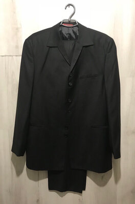 Продано: Мужской чёрный классический костюм от bartoloni 50,54 080