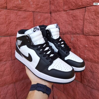 Зимние кроссовки на меху Nike Air Jordan 1, черные с белым 36-41
