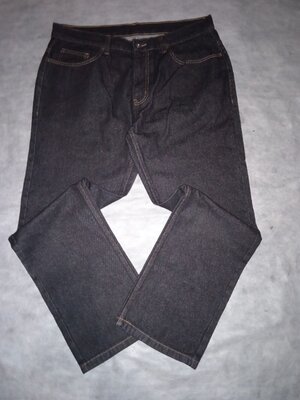 Отличные черные джинсы размер W36L30