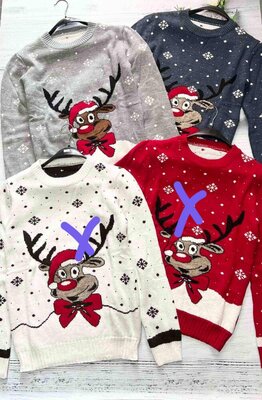 Продано: Теплые новогодние свитера разные цвета принты