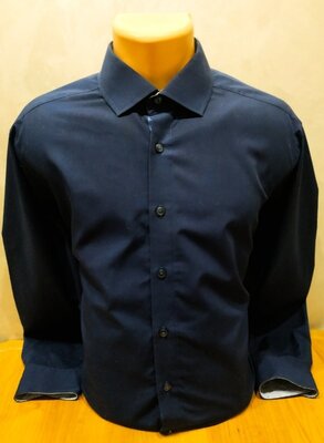 Элегантная высококачественная рубашка modern fit известного немецкого бренда Olymp.