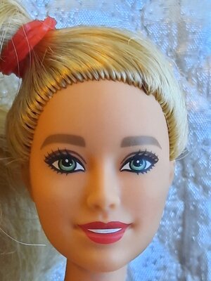 Продано: Барби Fashionistas Barbie 113 шарнирная. 