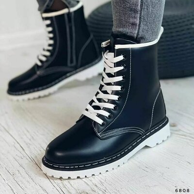 Продано: Ботинки женские зима черные под Мартинсы