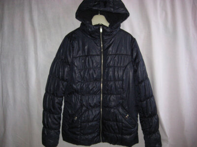Куртка зимняя H&M Швеция 42 размер М-L-Xl В идеальном состоянии новой, без нюансов.Куртка на утеплит