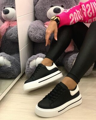 Продано: Шикарные женские кеды кроссовки на высокой подошве черные белые в наличии 36-41 рр
