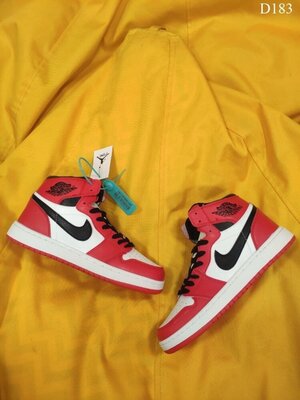 Продано: Nike Jordan 1 Retro Red / мужские красные демисезонные кроссовки / чоловічі червоні кросівки