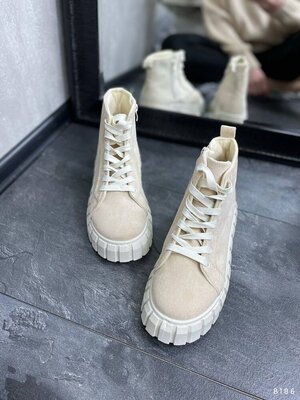 Продано: Жіночі стильні кросівки черевики / женские стильные кроссовки ботинки