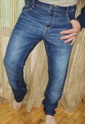 Стильние новие фирменние джинси брюки. livergy.л-хл.38-34.