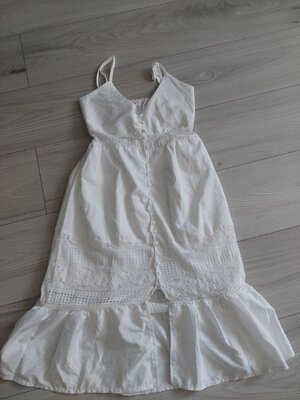 Продано: Білосніжна сукня