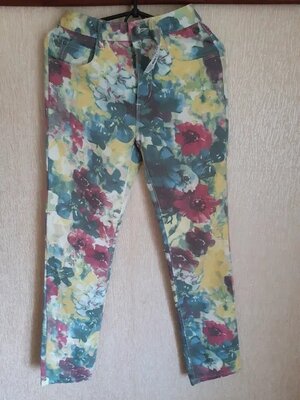 Продано: Женские джинсы в цветочный принт