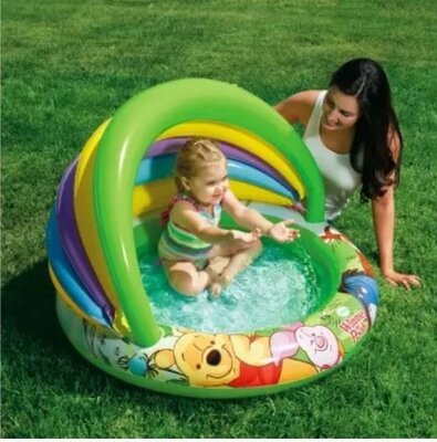 Продано: Бассейн Intex Winnie Pooh 57424 с надувным дном и крышей для детей от 1 до 2 лет, объем 45 л